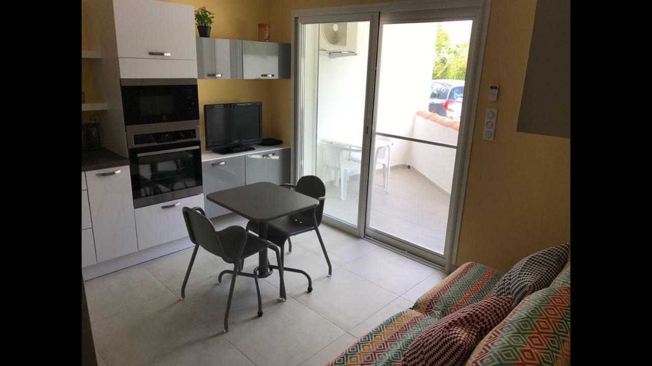 Appartement En Bord De Mer Saintes-Maries-de-la-Mer Luaran gambar