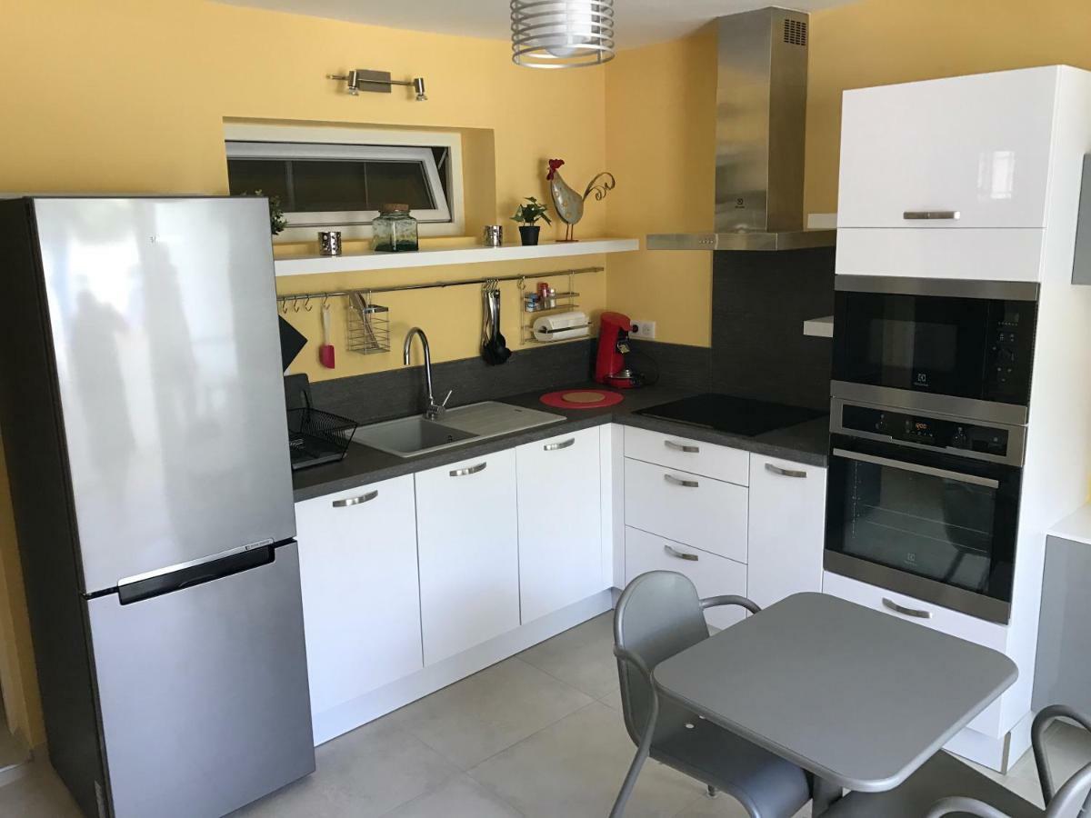 Appartement En Bord De Mer Saintes-Maries-de-la-Mer Luaran gambar